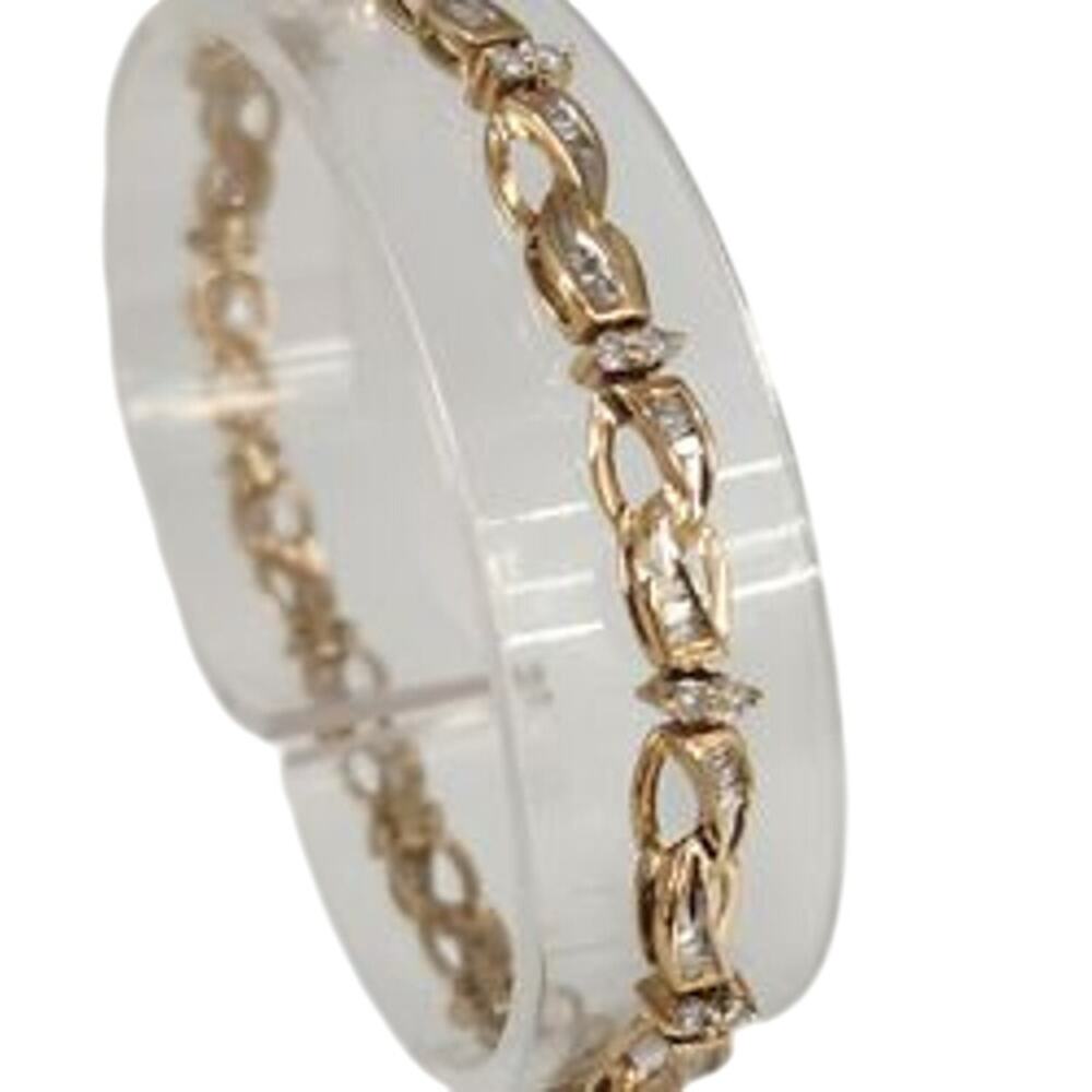 Beautiful 10K yellow gold oval link Diamonds Bracelet 7"